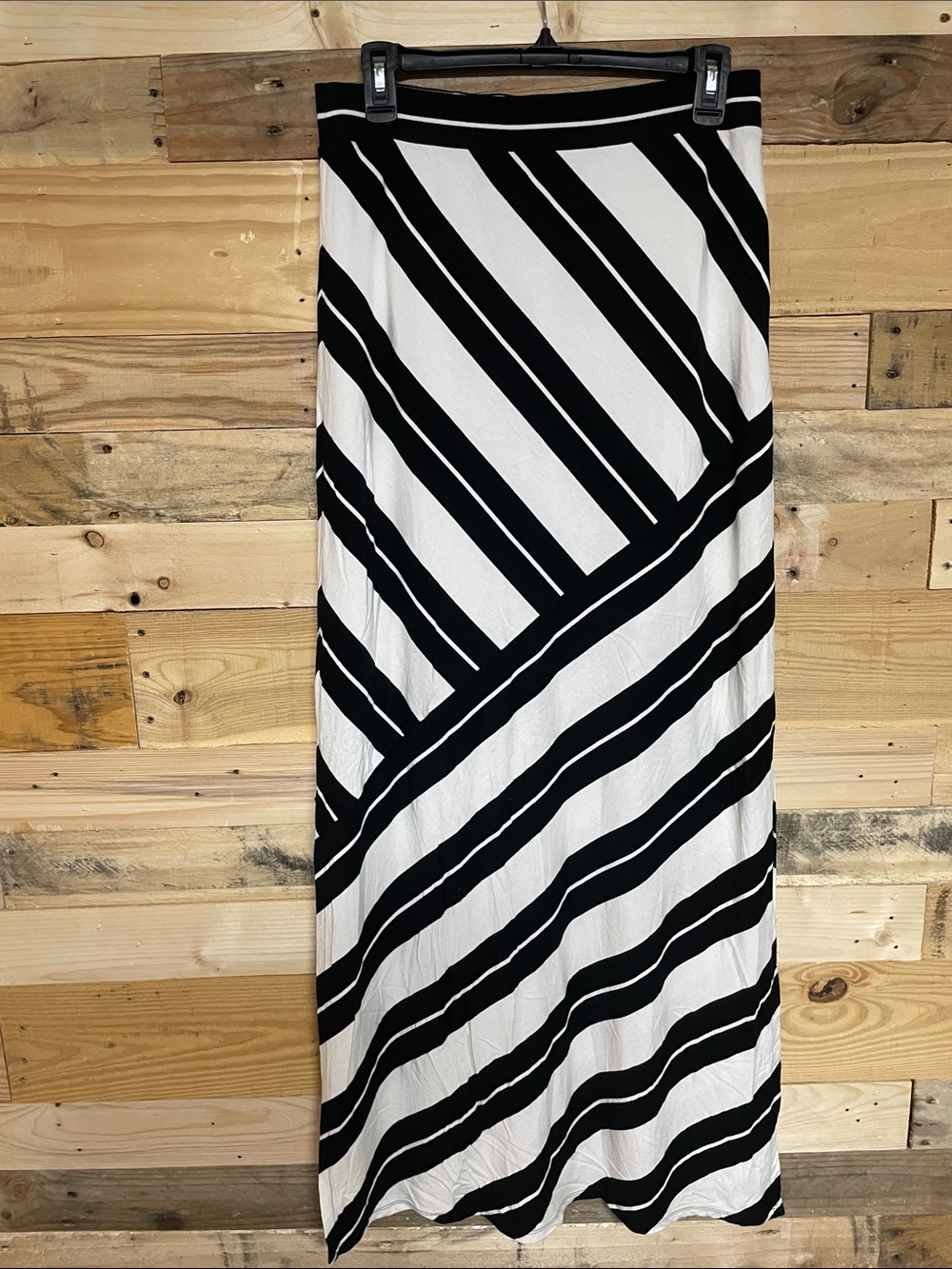 White House Black Market size small white and black strip maxi skirt